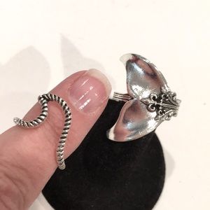 🔴 Whale Tale & Wave Ring Set